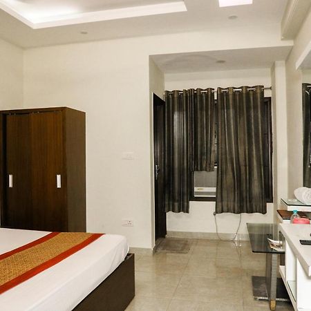Hotel Centra Inn Neu-Delhi Exterior foto